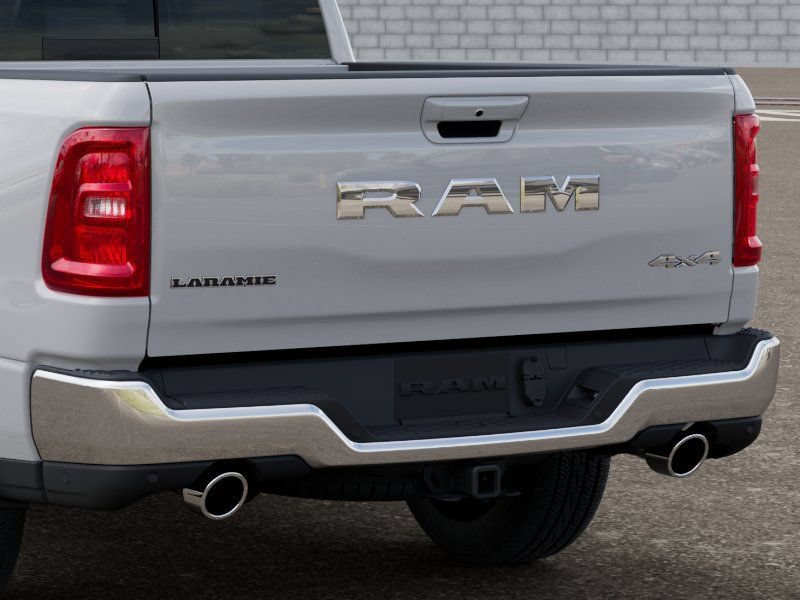 New 2026 RAM 1500 Laramie AWD/4WD image 13