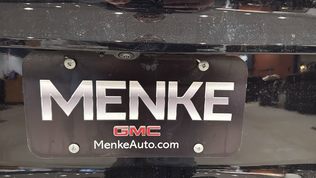 New 2026 GMC Acadia Denali Ultimate w/ LPO, Floor Liner Package AWD/4WD image 9