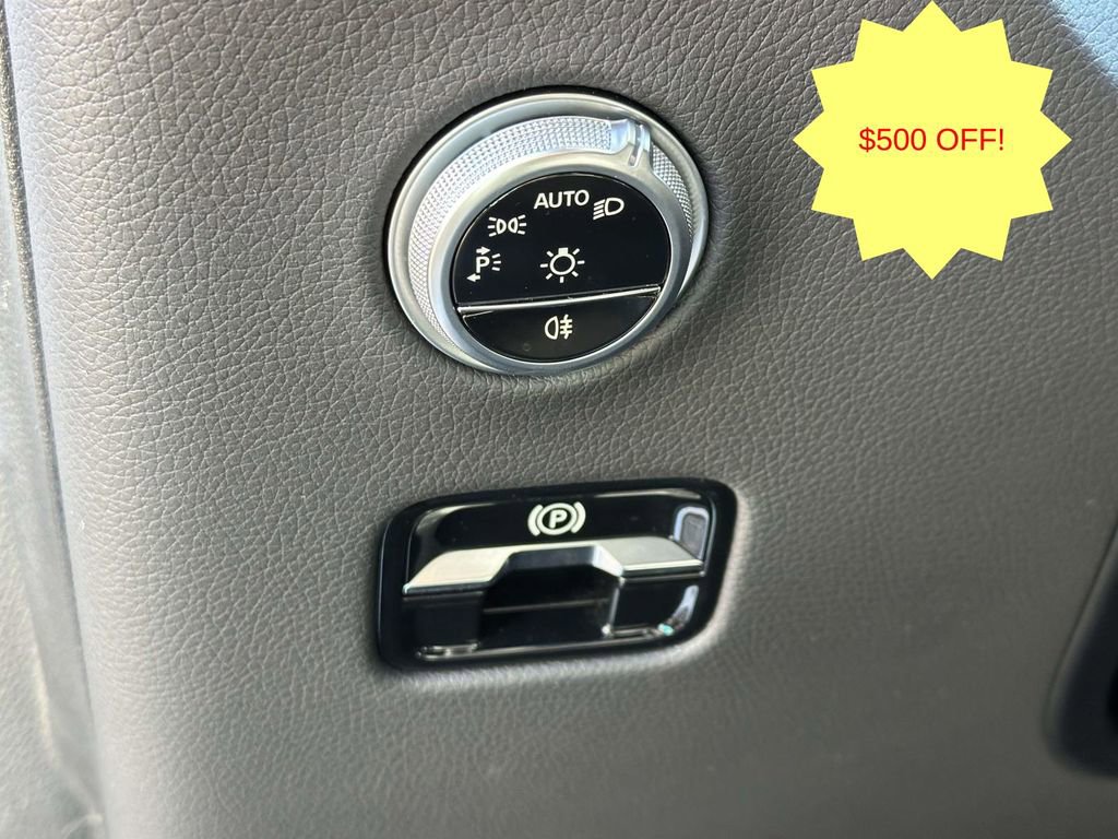 Used 2024 Mercedes-Benz GLC 300 4MATIC image 21