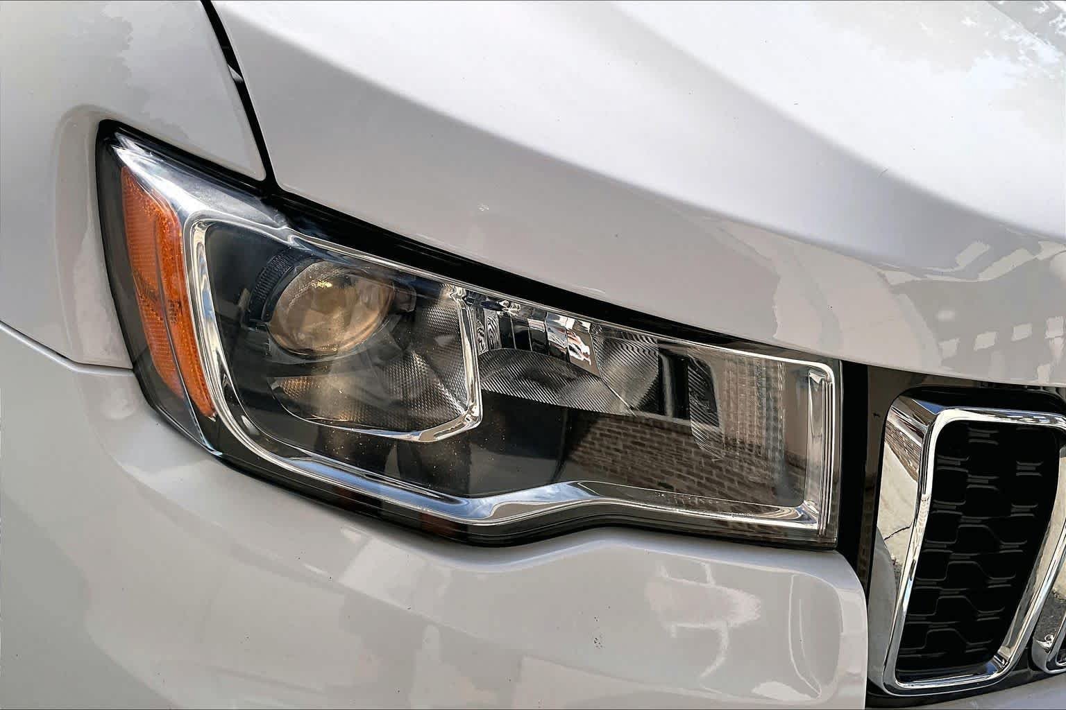 Used 2018 Jeep Grand Cherokee Limited w/ Trailer Tow Group IV AWD/4WD image 27
