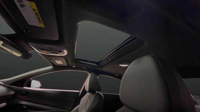 Certified 2023 Hyundai Elantra N Line FWD image 12