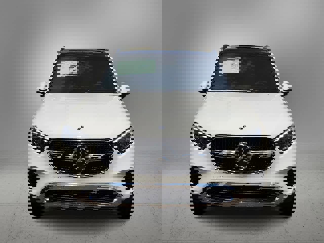 Used 2025 Mercedes-Benz GLC 300 4MATIC image 3