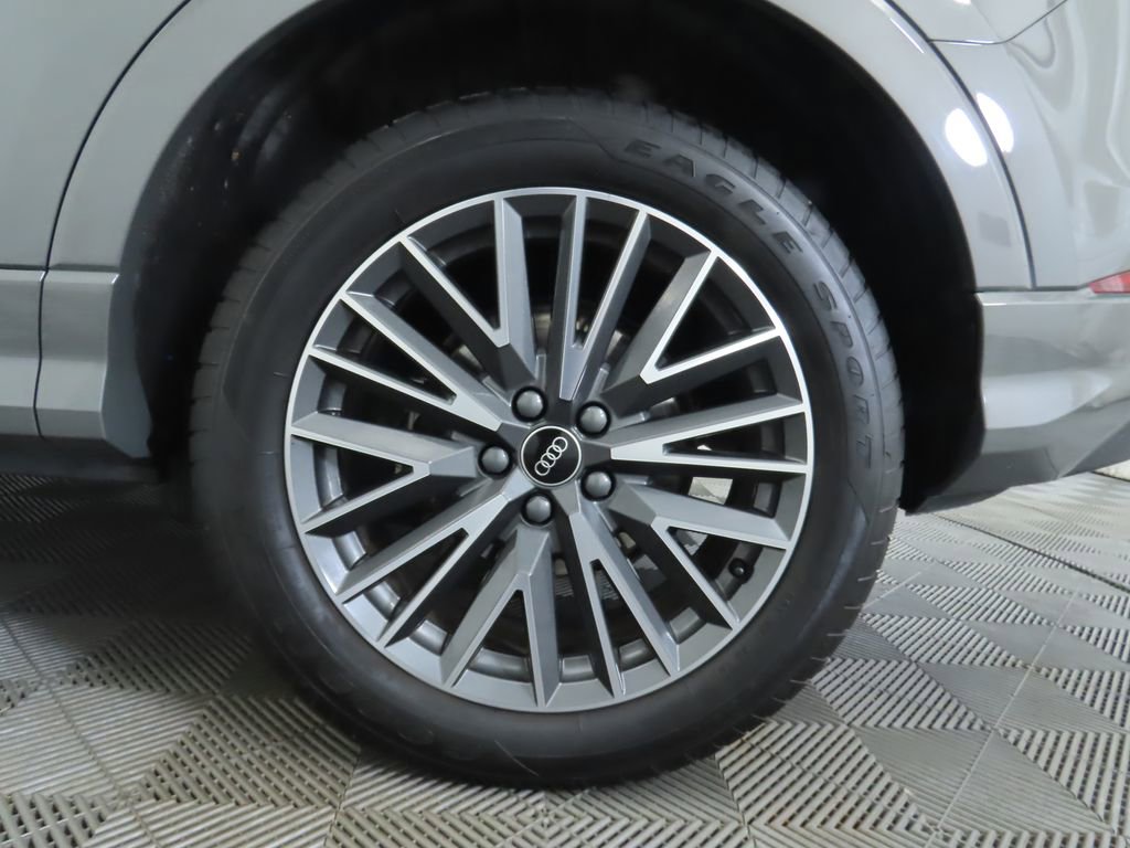 Used 2023 Audi Q3 2.0T Premium w/ Convenience Package image 31