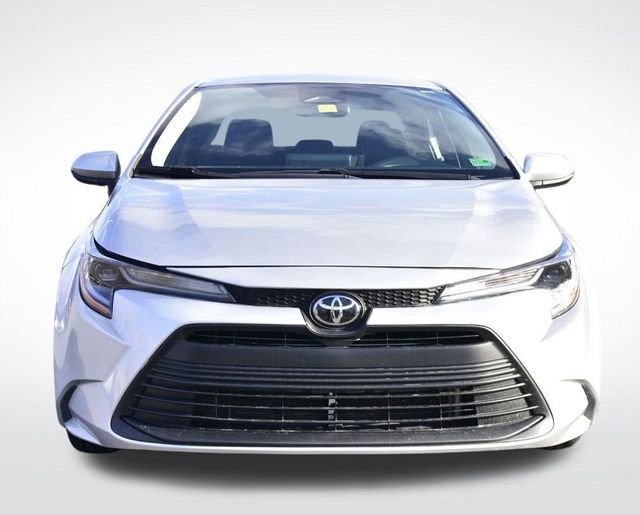 Used 2024 Toyota Corolla LE image 7