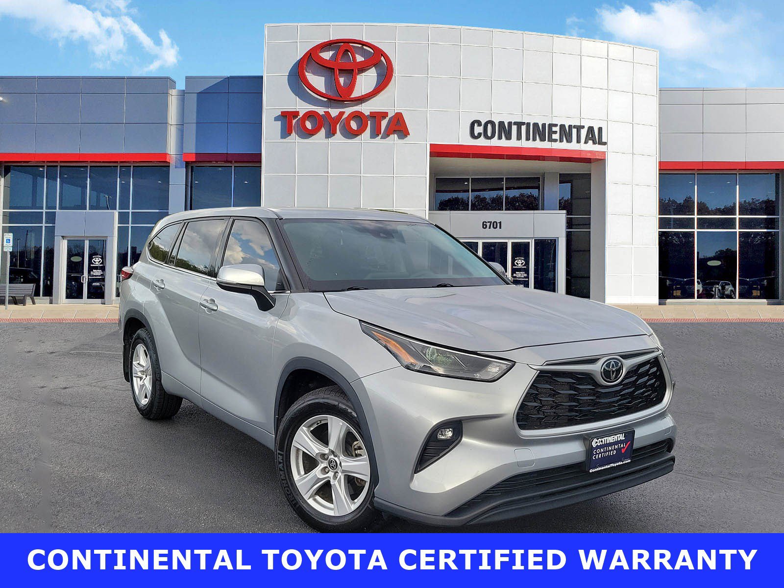 Used 2022 Toyota Highlander LE