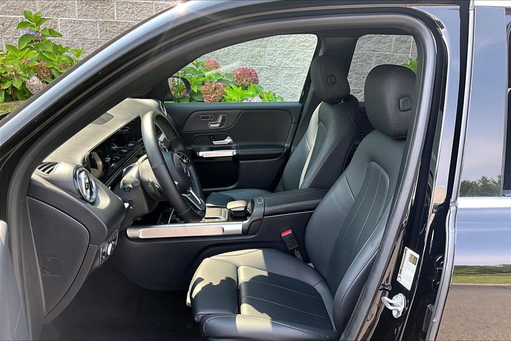 Certified 2023 Mercedes-Benz GLB 250 4MATIC image 27