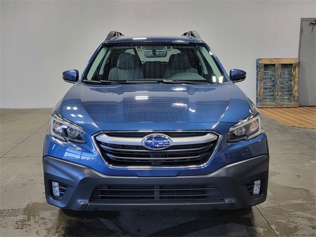 Used 2022 Subaru Outback Premium image 3