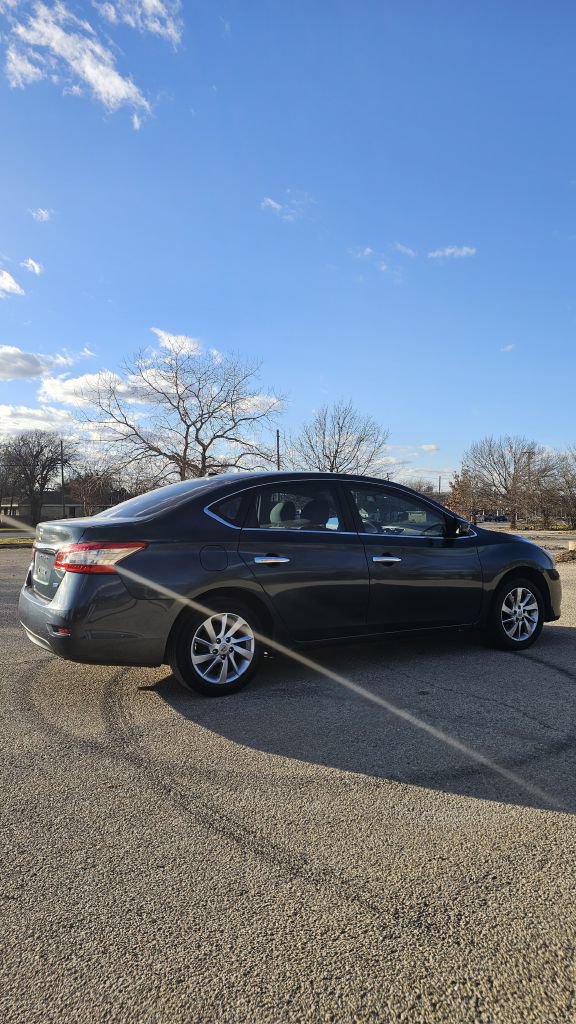 Used 2014 Nissan Sentra SV w/ SV Driver Package FWD image 4