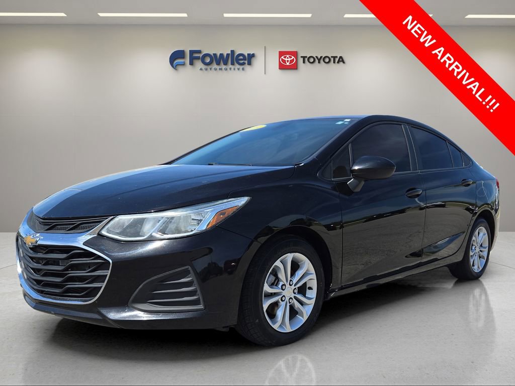 Used 2019 Chevrolet Cruze LS w/ LS Convenience Package image 3