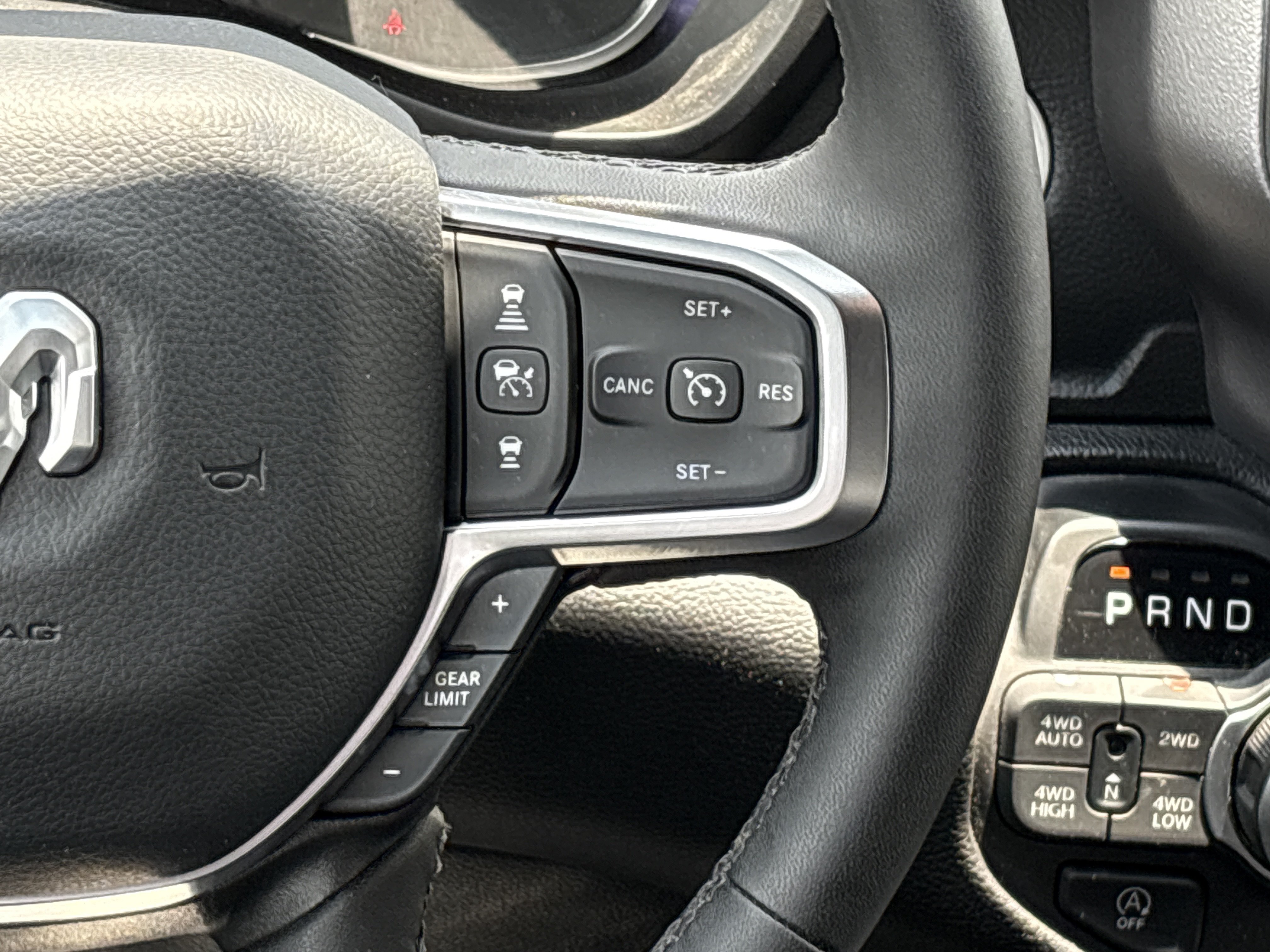 Used 2025 RAM 1500 Big Horn AWD/4WD image 23