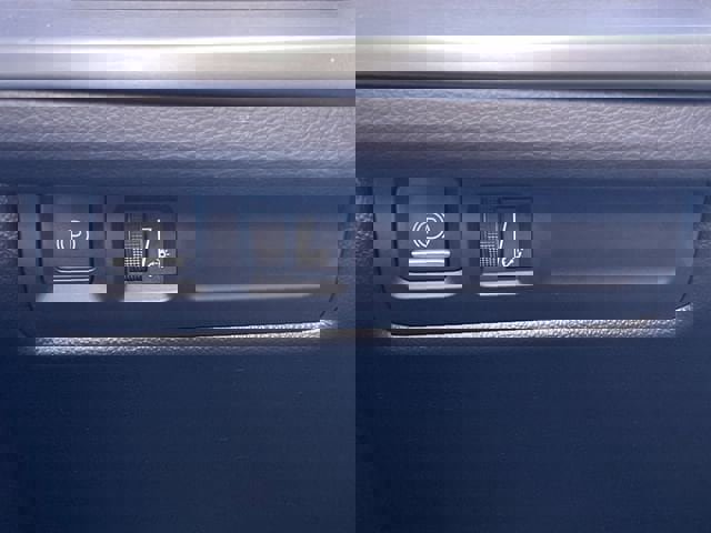 Certified 2024 Cadillac XT4 Sport image 23