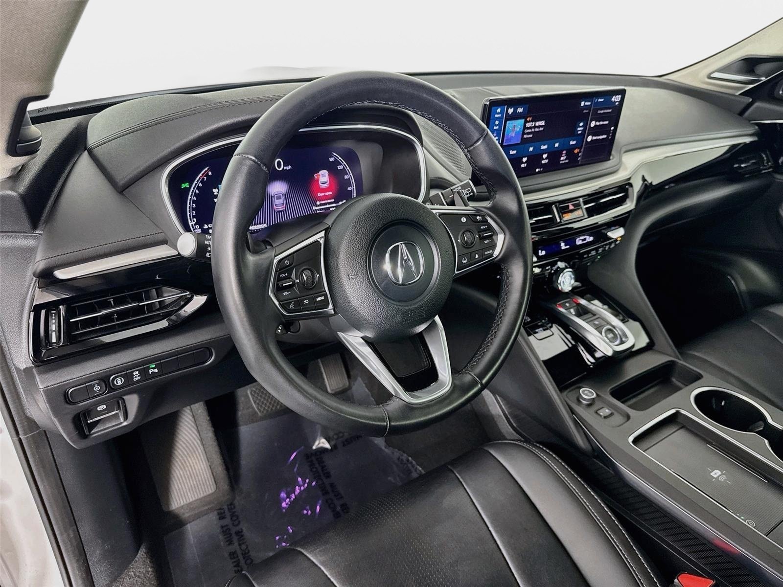 Used 2025 Acura MDX w/ Technology Package FWD image 9