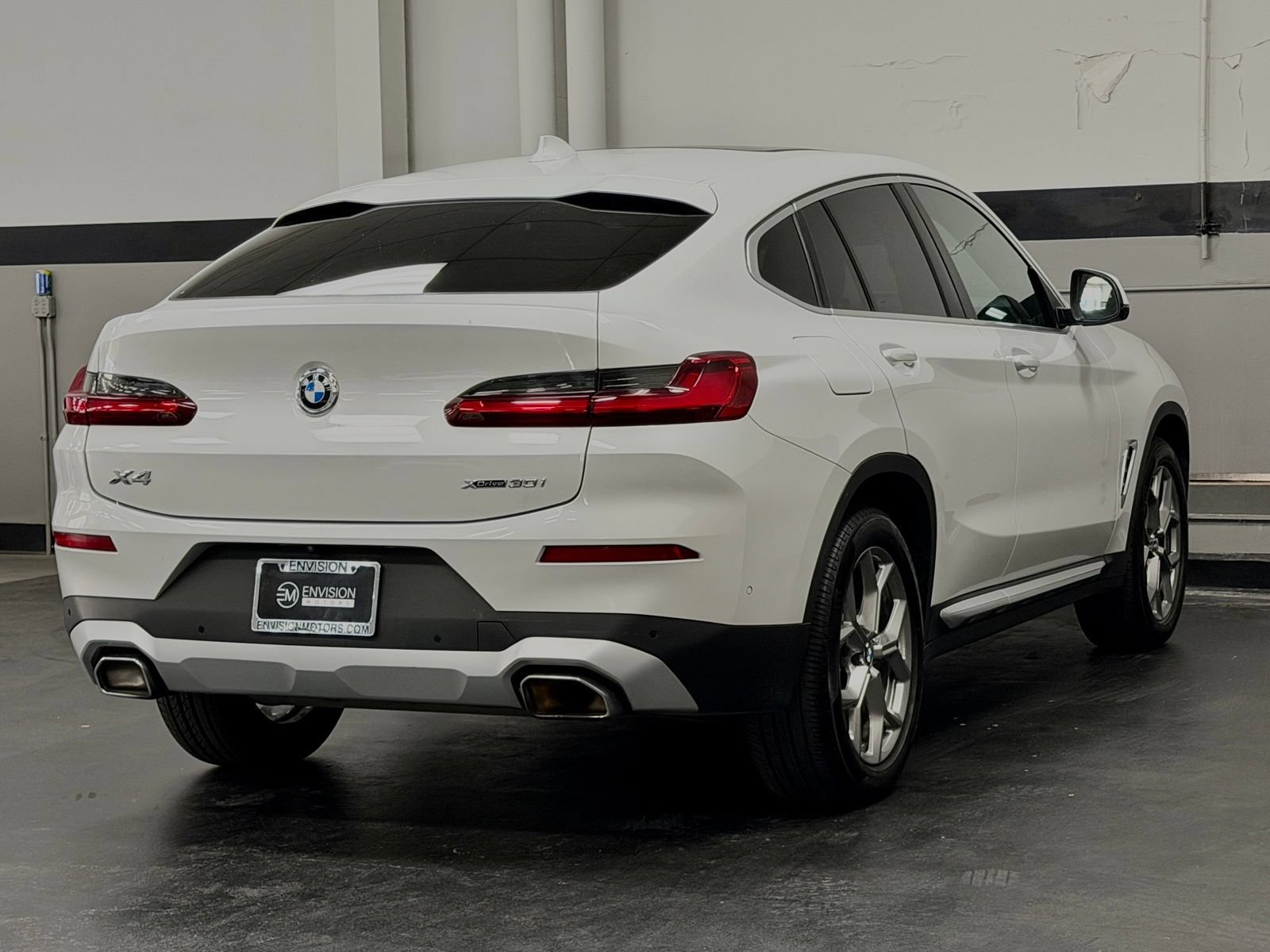 Used 2023 BMW X4 xDrive30i w/ Parking Assistance Package AWD/4WD image 12