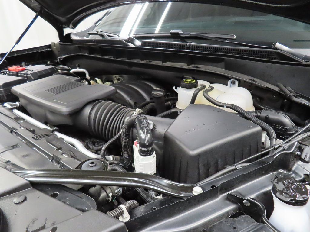 Used 2025 GMC Yukon XL AT4 w/ AT4 Premium Package image 26