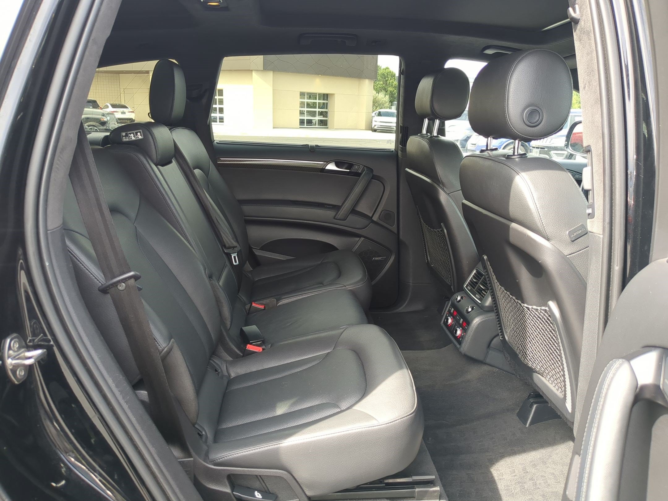 Used 2015 Audi Q7 3.0T S line Prestige w/ Sport Style Plus Package AWD/4WD image 32