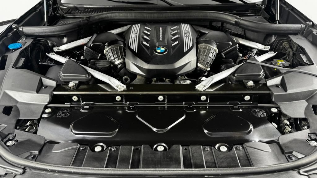 Used 2021 BMW X5 M50i w/ Executive Package AWD/4WD image 9