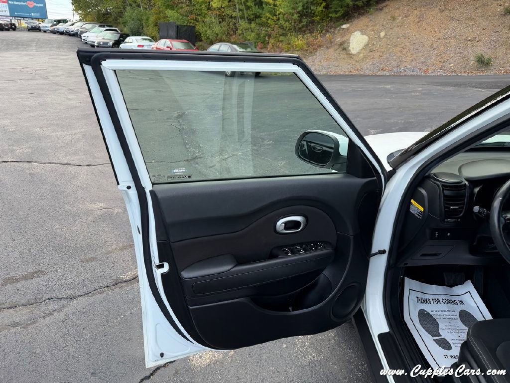 Used 2019 Kia Soul image 5