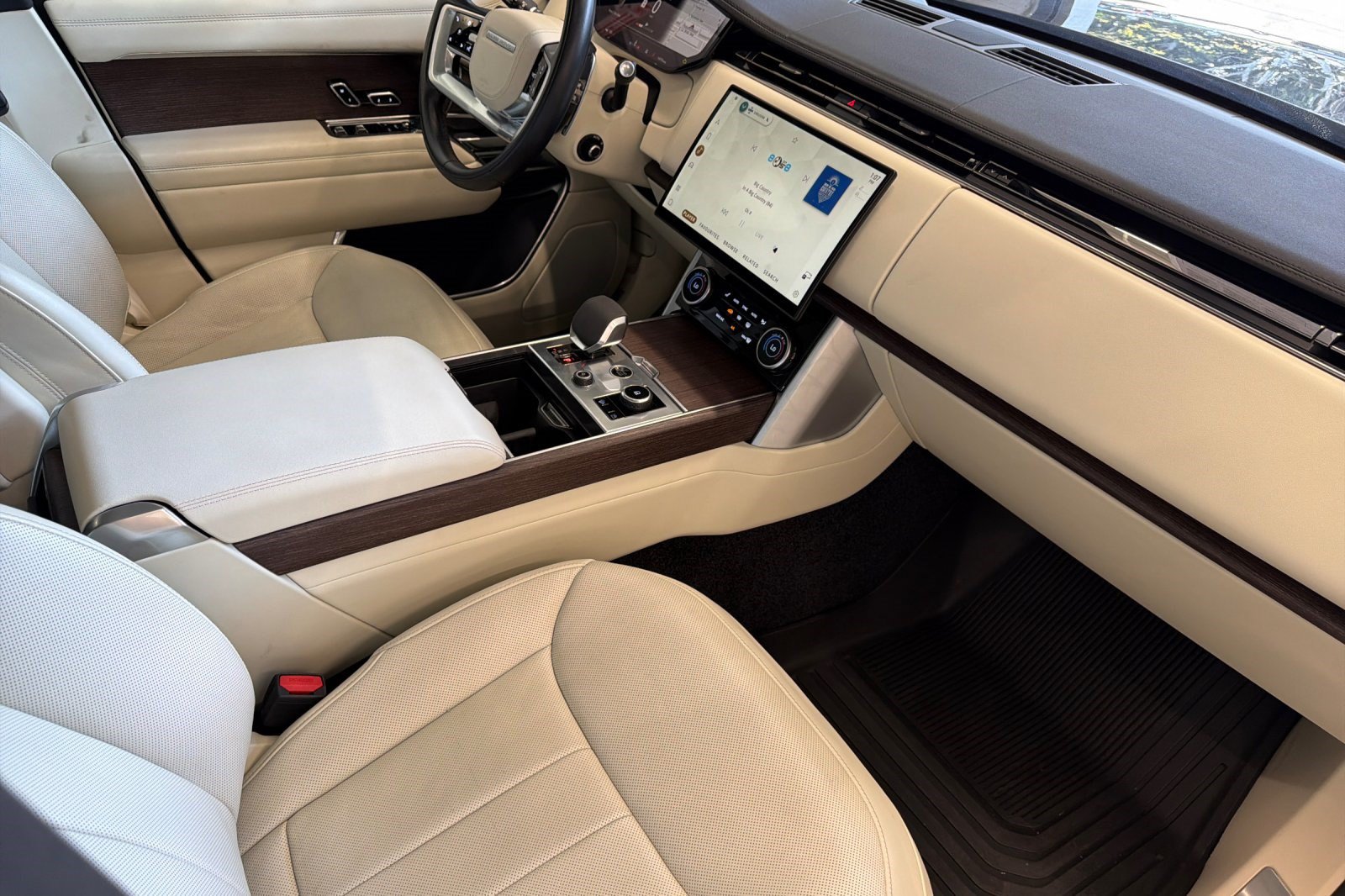 Used 2023 Land Rover Range Rover SE AWD/4WD image 34