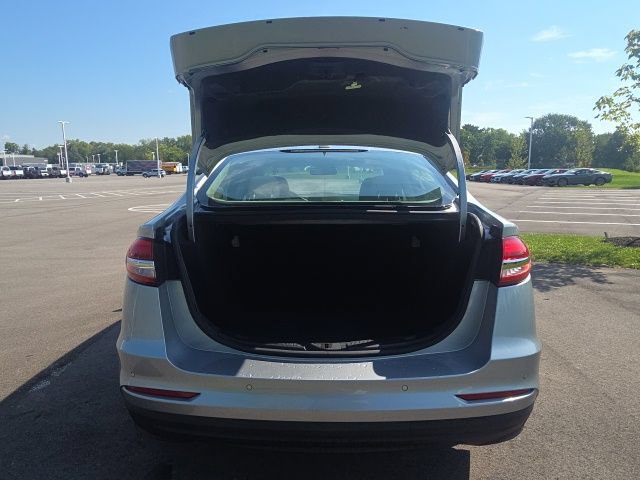 Used 2020 Ford Fusion SE FWD image 11