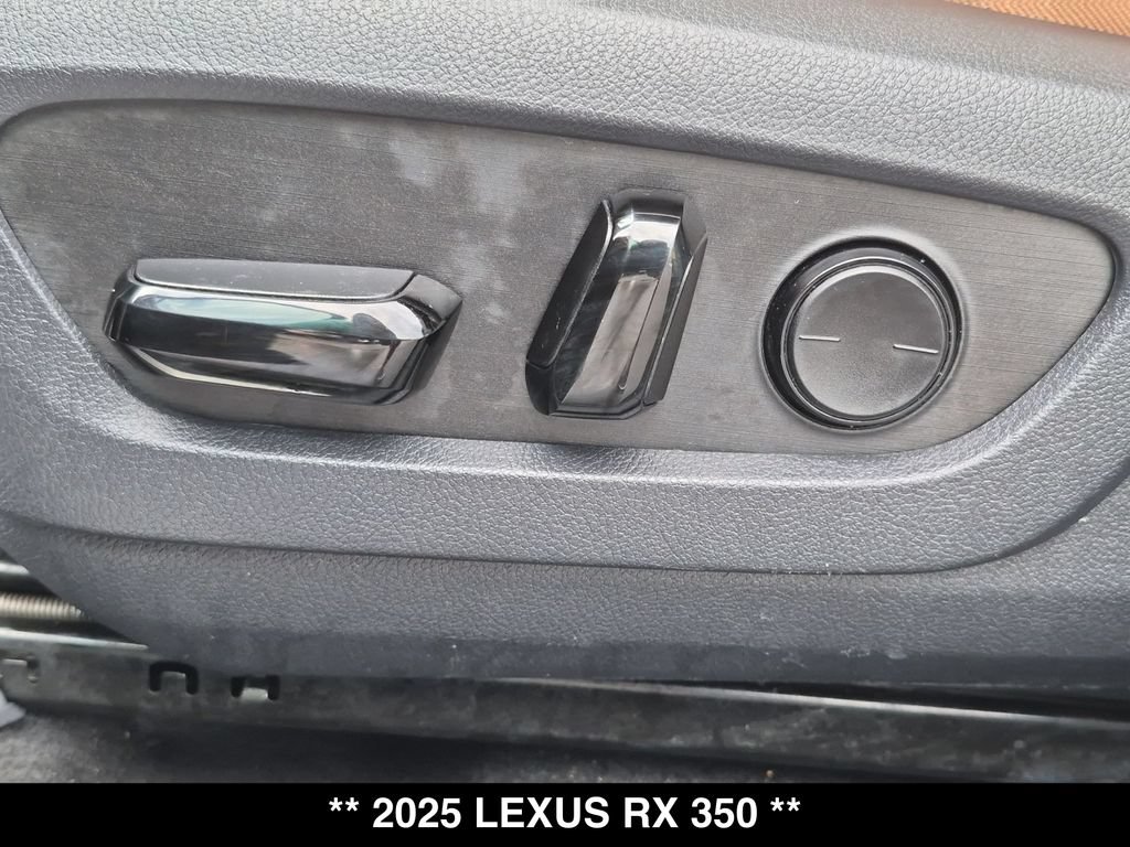 Used 2025 Lexus RX 350 AWD w/ Accessory Package image 18