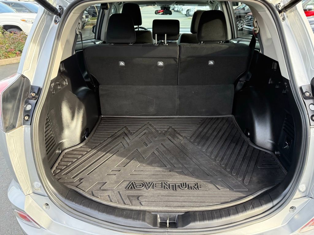 Used 2018 Toyota RAV4 Adventure image 11