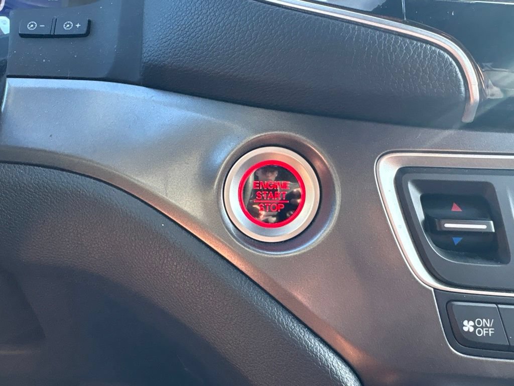 Used 2022 Honda Pilot Sport image 25