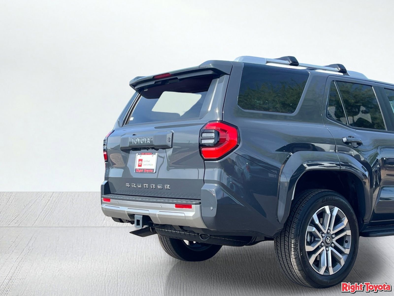 Certified 2025 Toyota 4Runner Limited AWD/4WD image 11