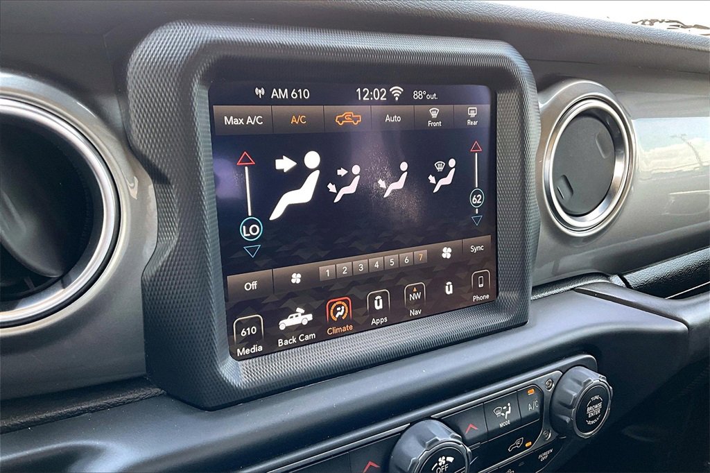 Used 2020 Jeep Gladiator Overland image 26
