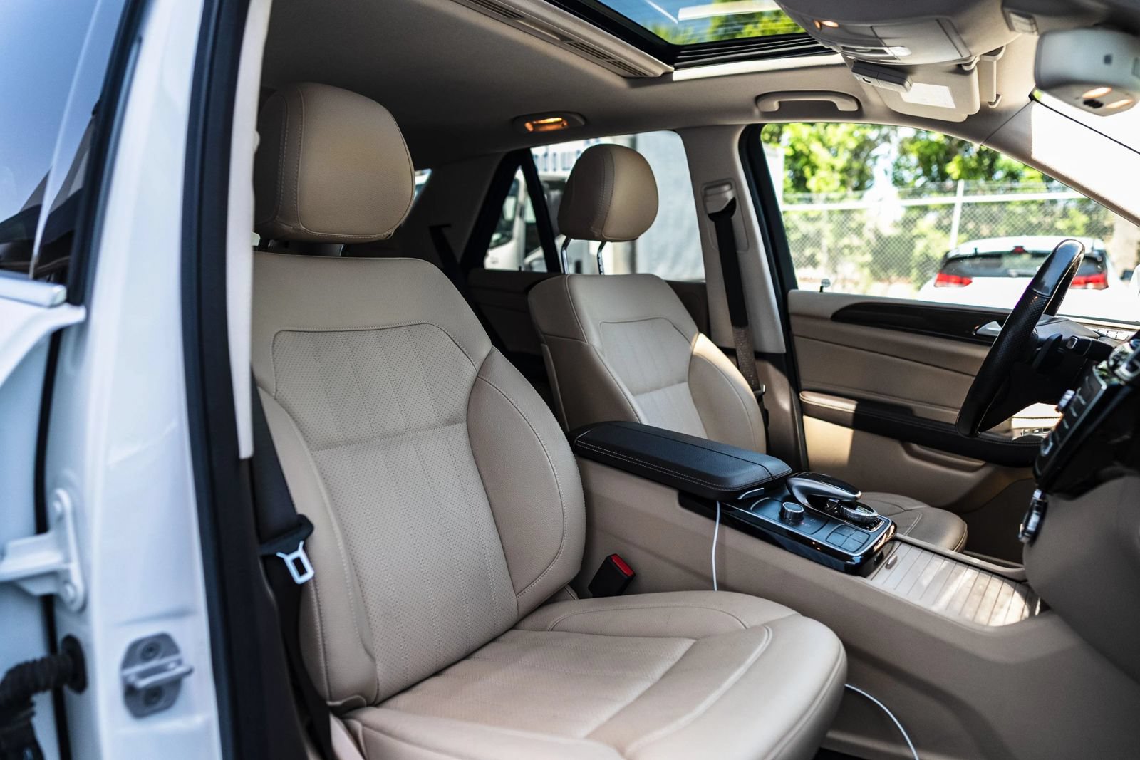 Used 2018 Mercedes-Benz GLE 350 4MATIC image 17