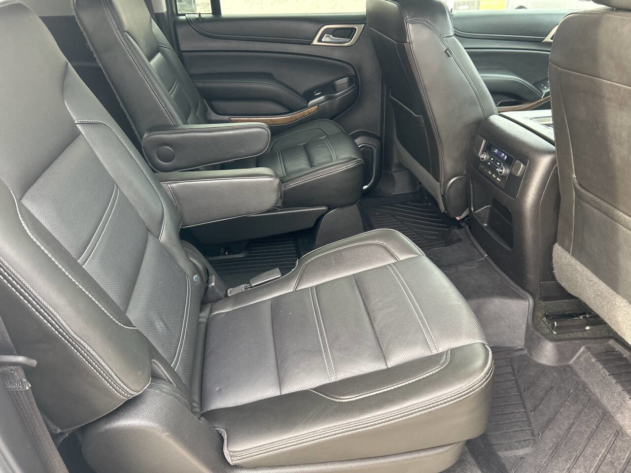 Used 2018 GMC Yukon XL Denali w/ Denali Ultimate Package image 18