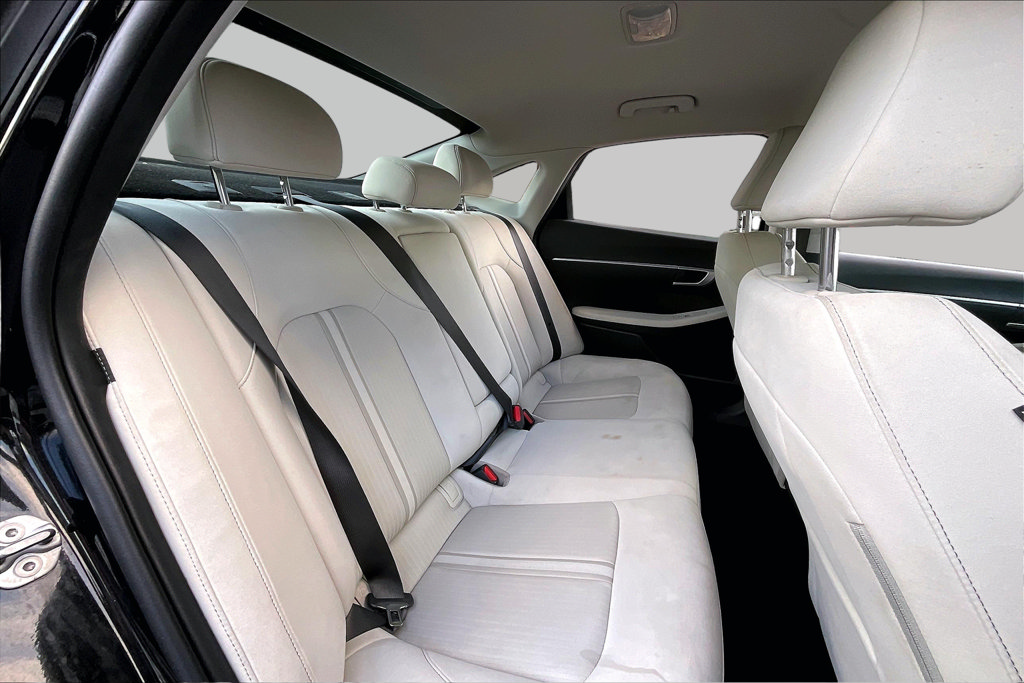 Used 2025 Hyundai Sonata SEL FWD image 15