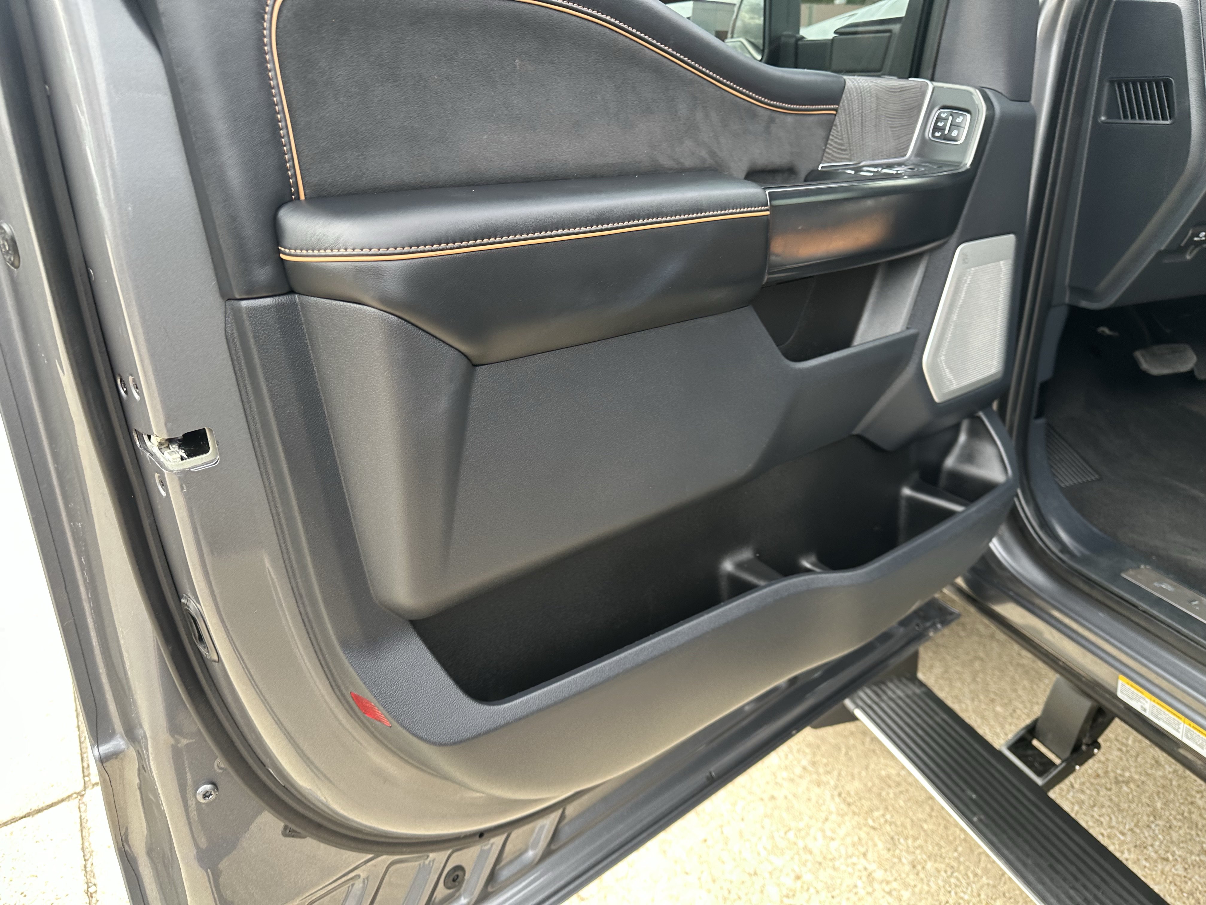 Used 2024 Ford F450 Platinum AWD/4WD image 39