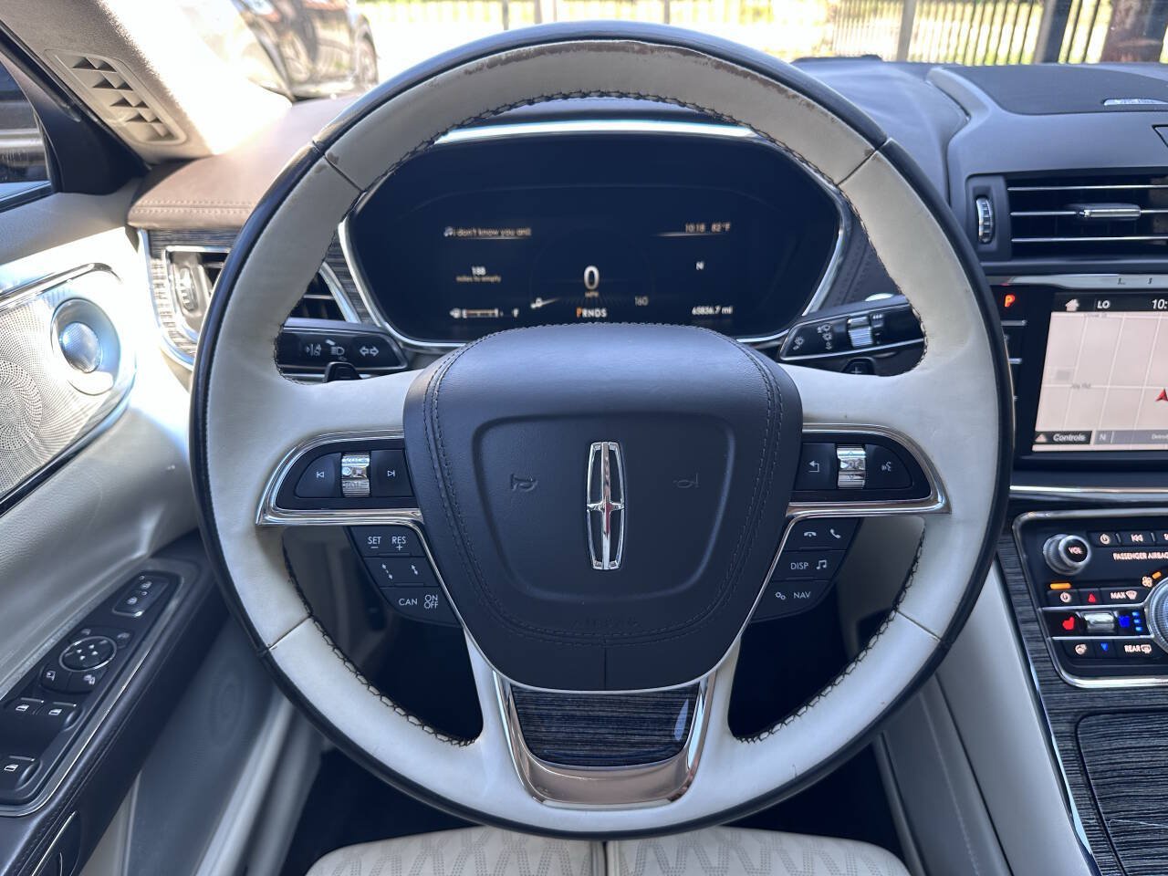 Used 2017 Lincoln Continental Black Label w/ Technology Package AWD/4WD image 14
