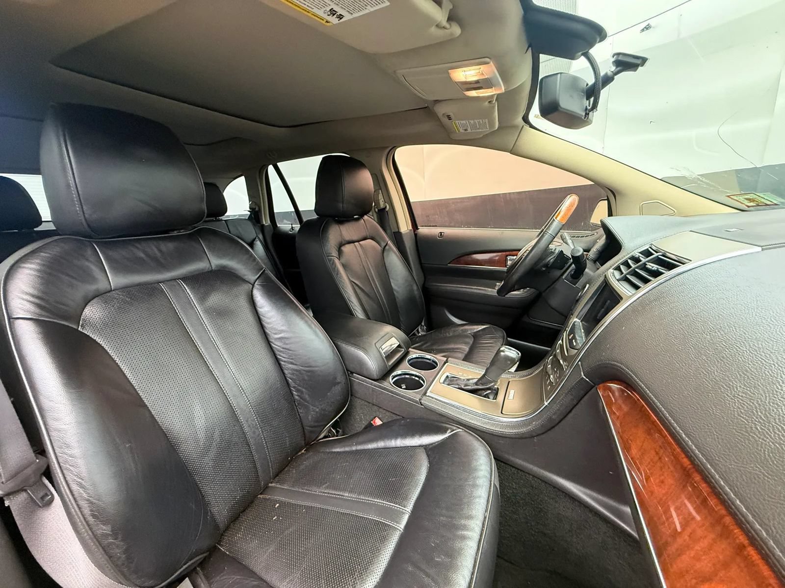 Used 2014 Lincoln MKX AWD w/ Equipment Group 102A image 25