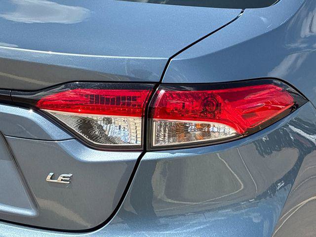 Certified 2025 Toyota Corolla LE FWD image 27