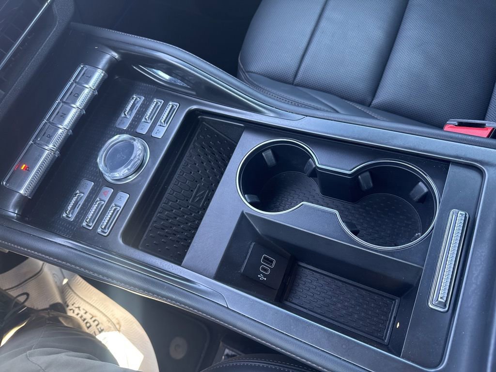 Used 2024 Lincoln Nautilus Premier w/ Jet Appearance Package image 26