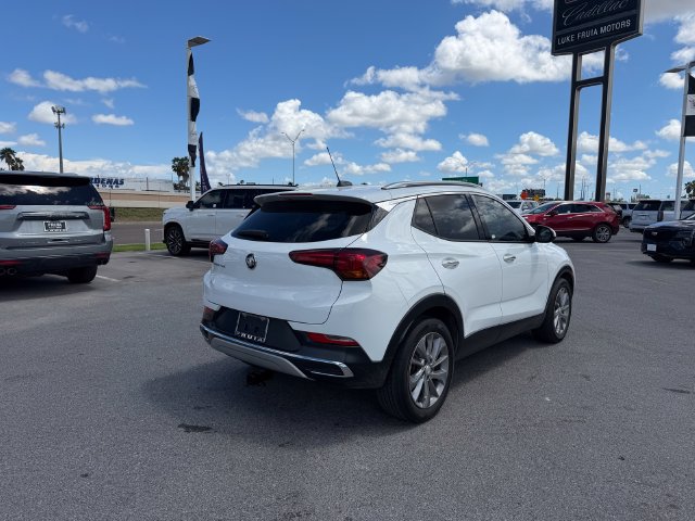 Used 2023 Buick Encore GX Essence w/ Experience Buick Package FWD image 5