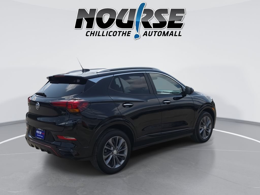 Used 2023 Buick Encore GX Select w/ Sport Touring Package FWD image 8