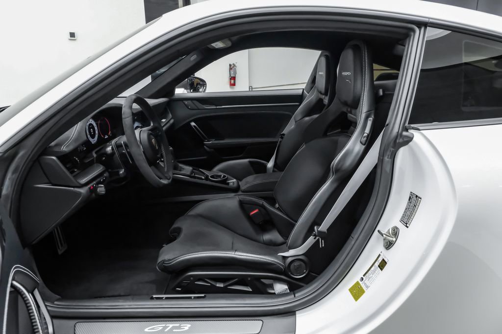 Used 2026 Porsche 911 GT3 w/ Weissach Package image 8