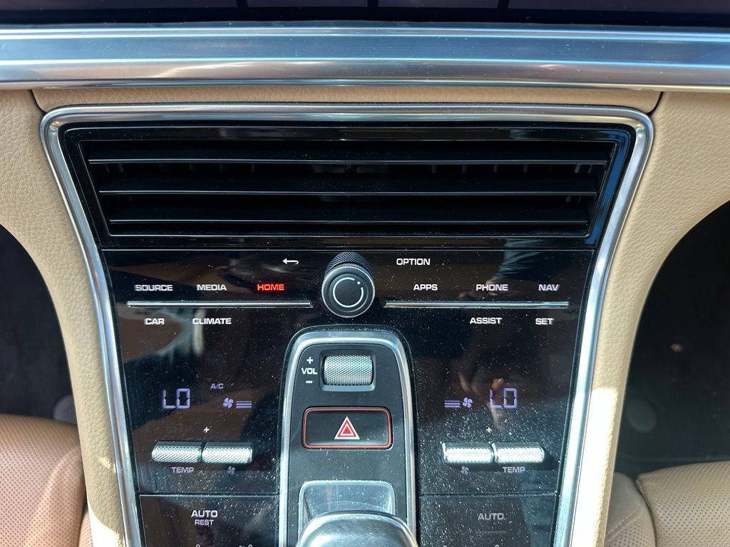 Certified 2021 Porsche Panamera 4 AWD/4WD image 32