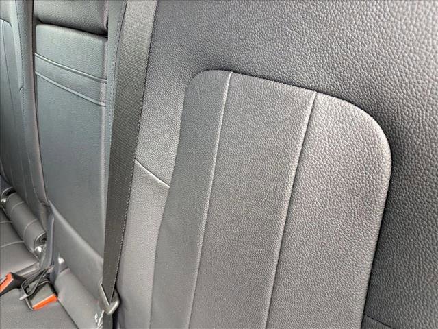 Used 2021 Mercedes-Benz GLB 250 w/ Premium Package image 15