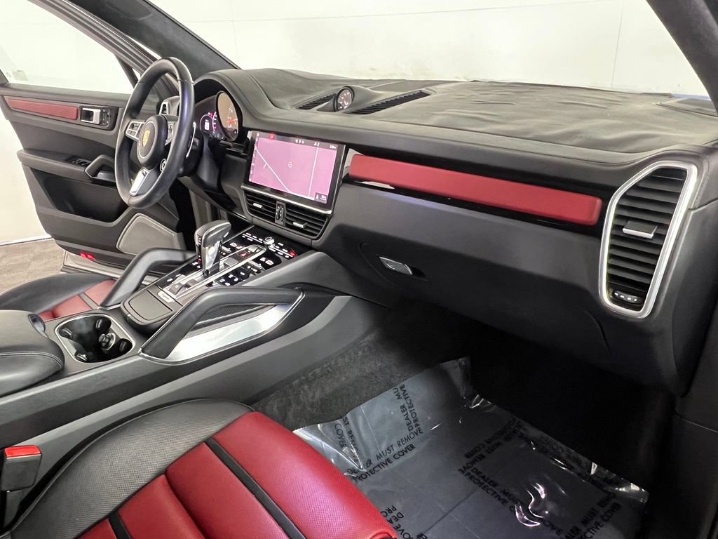 Used 2021 Porsche Cayenne Turbo AWD/4WD image 29