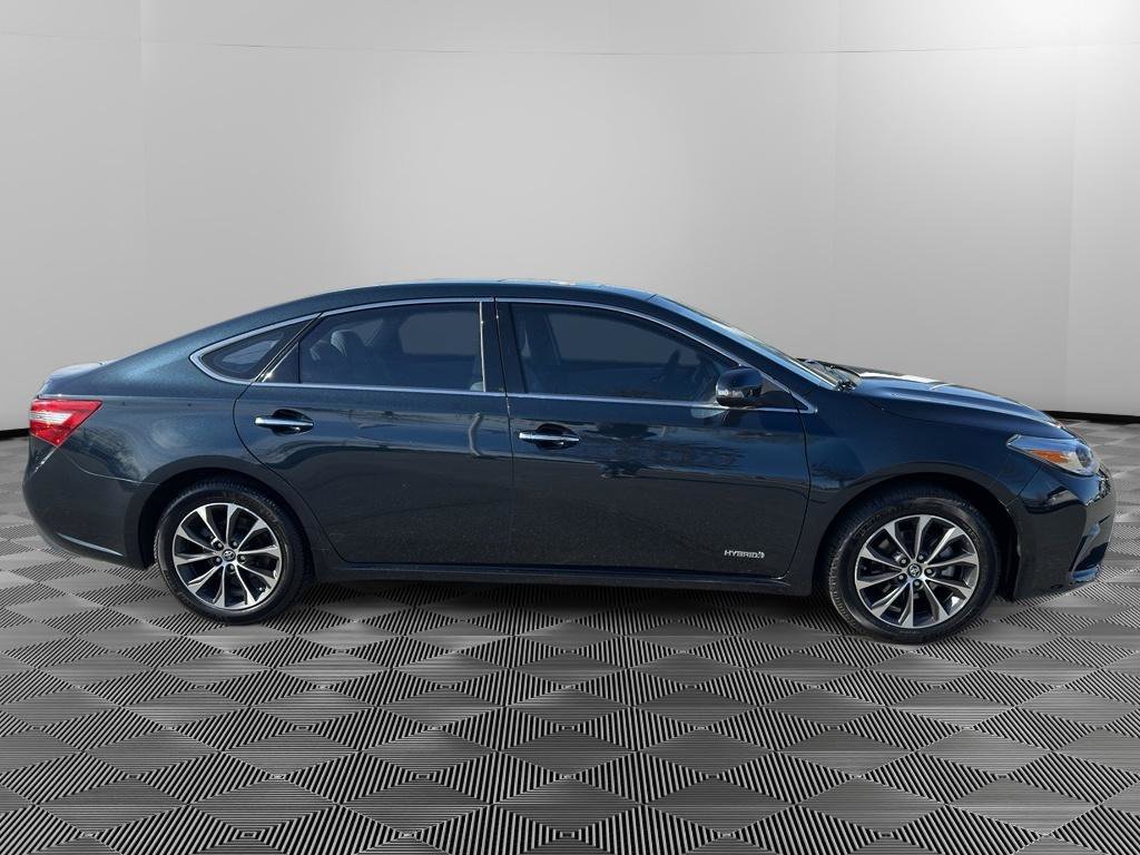 Used 2016 Toyota Avalon XLE Premium image 8
