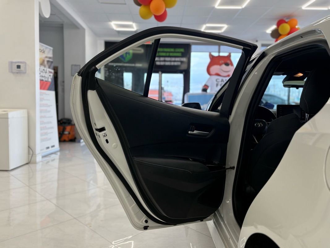 Used 2020 Toyota Corolla SE image 36