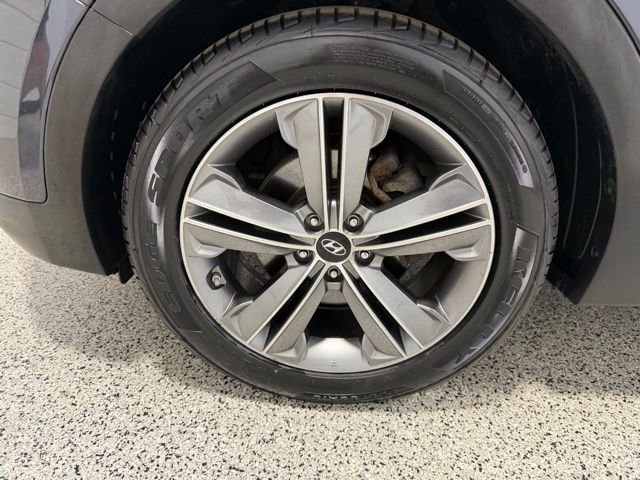 Used 2016 Hyundai Santa Fe SE w/ Option Group 02 AWD/4WD image 36