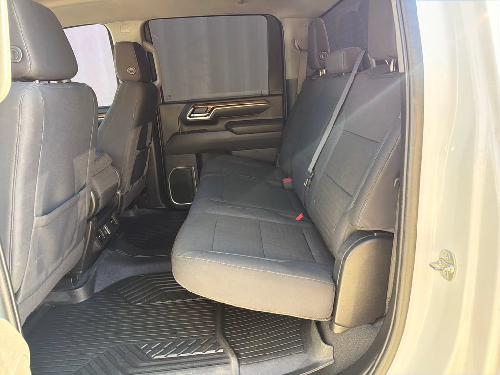 Used 2025 Chevrolet Silverado 2500 LT AWD/4WD image 24