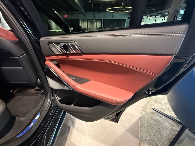 Used 2025 BMW X6 M60i AWD/4WD image 26