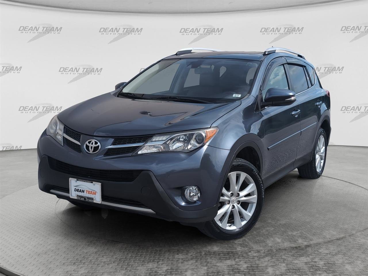 Used 2014 Toyota RAV4 Limited w/ Technology Package AWD/4WD image 3