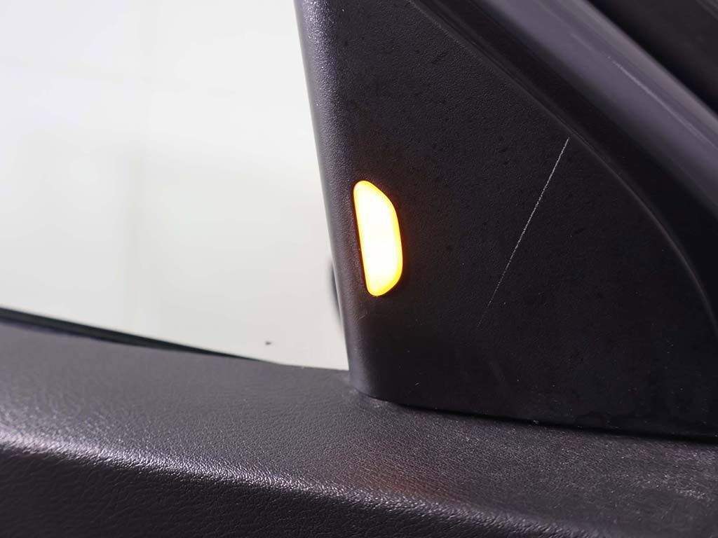 Used 2021 Nissan Kicks SR w/ Exterior Package image 35