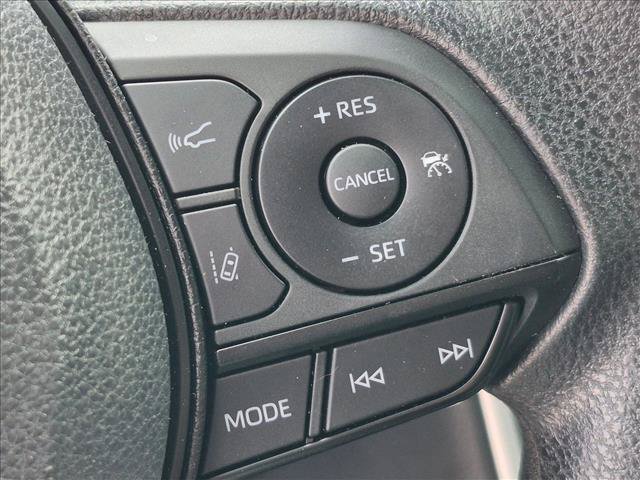Used 2023 Toyota RAV4 XLE FWD image 15